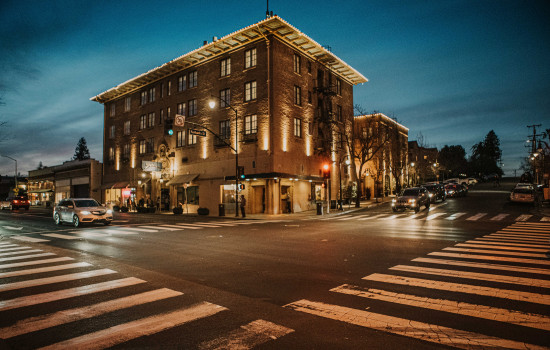 Hotel Petaluma - Exterior